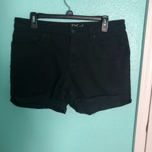Black Universal Thread mid rise shorts